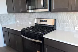 141 Pendleton Dr, Kyle, TX 78640 - Photo 5