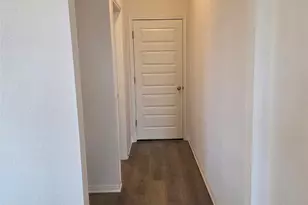 141 Pendleton Dr, Kyle, TX 78640 - Photo 11