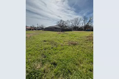 612 Briggs Street, Lampasas, TX 76550 - Photo 7