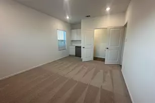 1018 Ascari Ct, Hutto, TX 78634 - Photo 9