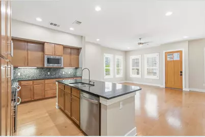 2520 Bluebonnet Drive #40, Austin, TX 78704 - Photo 7