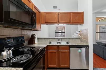 2802 Nueces Street #303, Austin, TX 78705 - Photo 11