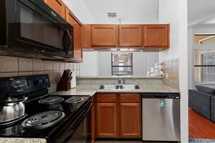 2802 Nueces St, Austin, TX 78705 - Photo 11