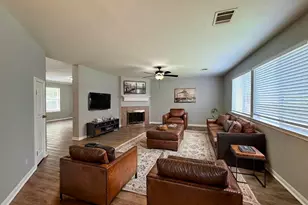 1009 Rutgers Dr, Pflugerville, TX 78660 - Photo 11