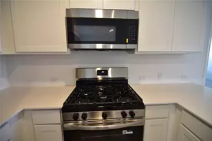 373 Keefer Ln, Kyle, TX 78640 - Photo 11