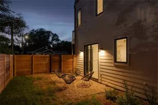 87 Chalmers Ave, Austin, TX 78702 - Photo 23
