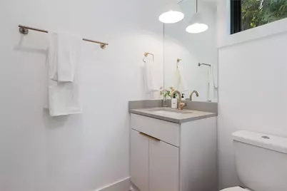 87 Chalmers Avenue, Austin, TX 78702 - Photo 13