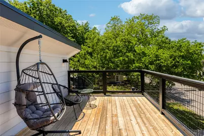 87 Chalmers Avenue, Austin, TX 78702 - Photo 17