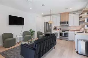 87 Chalmers Ave, Austin, TX 78702 - Photo 7