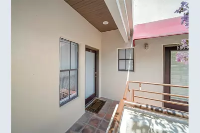 712 Graham Place #304, Austin, TX 78705 - Photo 5