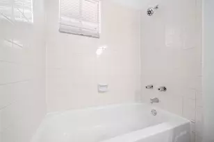 712 Graham Pl, Austin, TX 78705 - Photo 21