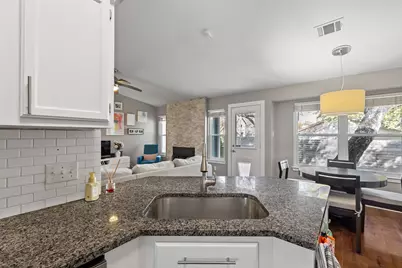 7018 Tesoro Trail, Austin, TX 78729 - Photo 5