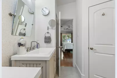 7018 Tesoro Trail, Austin, TX 78729 - Photo 19