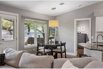 7018 Tesoro Trail, Austin, TX 78729 - Photo 11