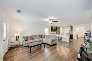 132 Maywood Ln, Jarrell, TX 76537 - Photo 13