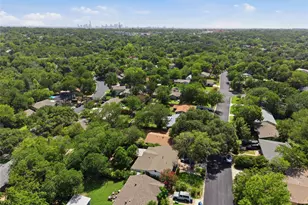 6807 La Salle Dr, Austin, TX 78723 - Photo 35