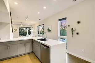 2002 E 7th St, Austin, TX 78702 - Photo 15