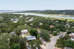 1070 Timberlane Dr, Canyon Lake, TX 78133 - Photo 5