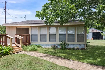 1542 County Road 451, Coupland, TX 78615 - Photo 5