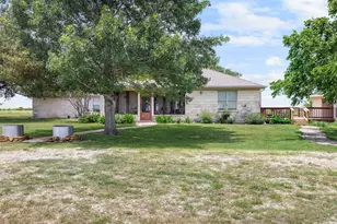 1542 Co Rd 451, Coupland, TX 78615 - Photo 3