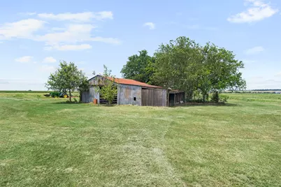 1542 County Road 451, Coupland, TX 78615 - Photo 9
