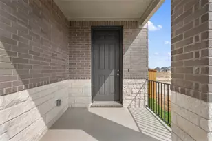 129 Knockout Rose Dr, San Marcos, TX 78666 - Photo 5