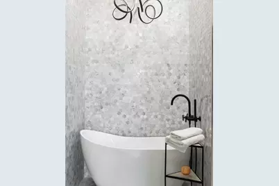 800 Embassy Drive #605, Austin, TX 78702 - Photo 15