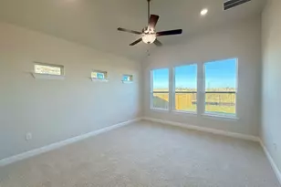 19705 Lucky Outlaw Ln, Pflugerville, TX 78660 - Photo 11