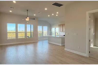 19705 Lucky Outlaw Lane, Pflugerville, TX 78660 - Photo 9