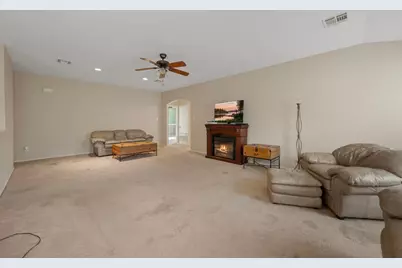 17813 Floribundas Lane, Elgin, TX 78621 - Photo 21