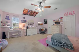 17813 Floribundas Ln, Elgin, TX 78621 - Photo 23
