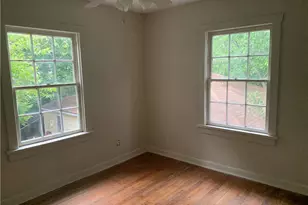 1604 Water St, Bastrop, TX 78602 - Photo 9