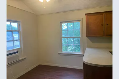 1604 Water Street, Bastrop, TX 78602 - Photo 7