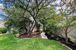 31 Lost Meadow Trail, The Hills, TX 78738 - Photo 3