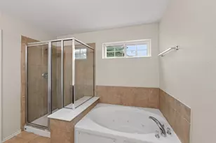 125 Hometown Pkwy, Kyle, TX 78640 - Photo 27