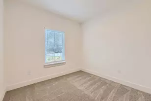 6820 Blue Dawn Trail, Austin, TX 78744 - Photo 7