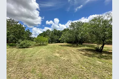138 San Jacinto Street, Bastrop, TX 78602 - Photo 23