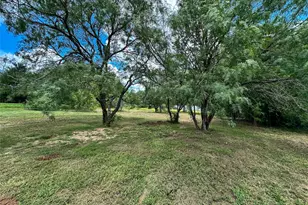 138 San Jacinto St, Bastrop, TX 78602 - Photo 27