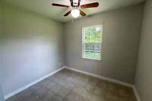 138 San Jacinto St, Bastrop, TX 78602 - Photo 15