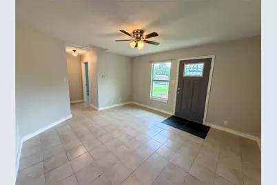 138 San Jacinto Street, Bastrop, TX 78602 - Photo 5