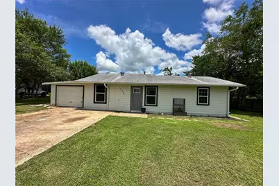 138 San Jacinto Street, Bastrop, TX 78602 - Photo 3