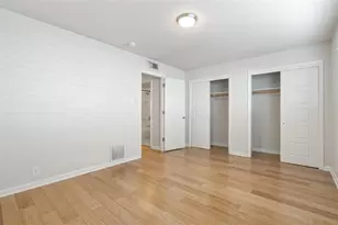 2404 Longview St, Austin, TX 78705 - Photo 15