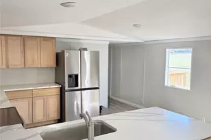 954 Phillip Ln, Liberty Hill, TX 78642 - Photo 5