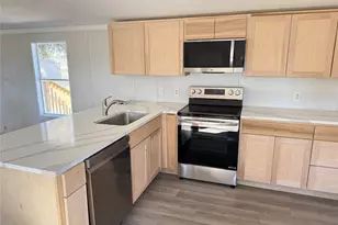 954 Phillip Ln, Liberty Hill, TX 78642 - Photo 3