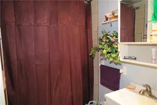 1310 S Pine St, Georgetown, TX 78626 - Photo 9