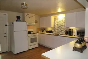 1310 S Pine St, Georgetown, TX 78626 - Photo 5