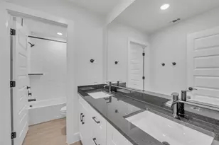 9317 Curious Squirrel St, Austin, TX 78744 - Photo 21