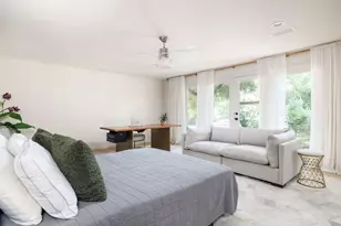 2212 East Side Dr, Austin, TX 78704 - Photo 17