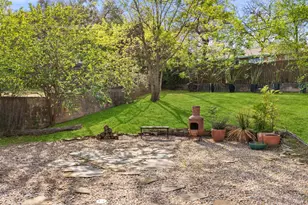 2212 East Side Dr, Austin, TX 78704 - Photo 25