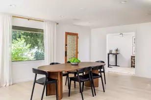 2212 East Side Dr, Austin, TX 78704 - Photo 9